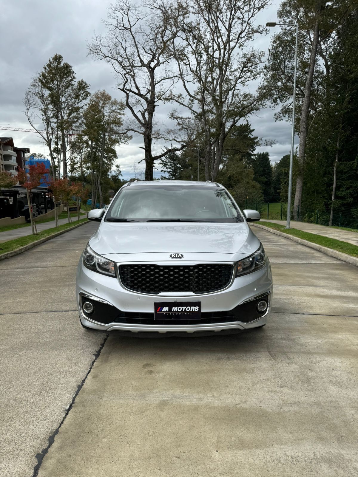KIA Carnival — foto 4 de 11