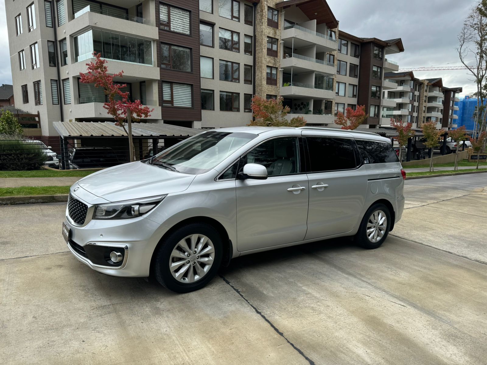 KIA Carnival