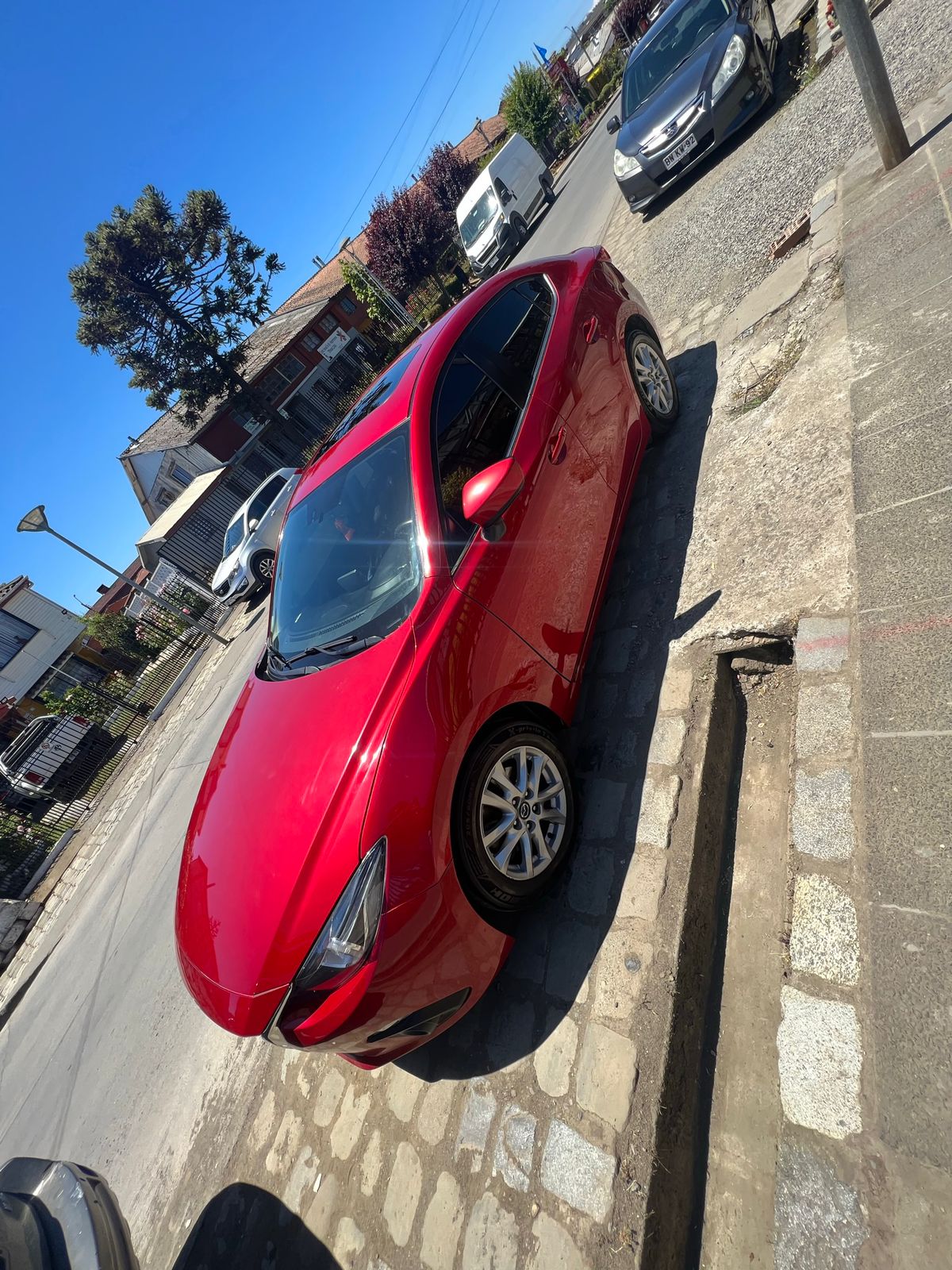 Mazda 3 — foto 2 de 2
