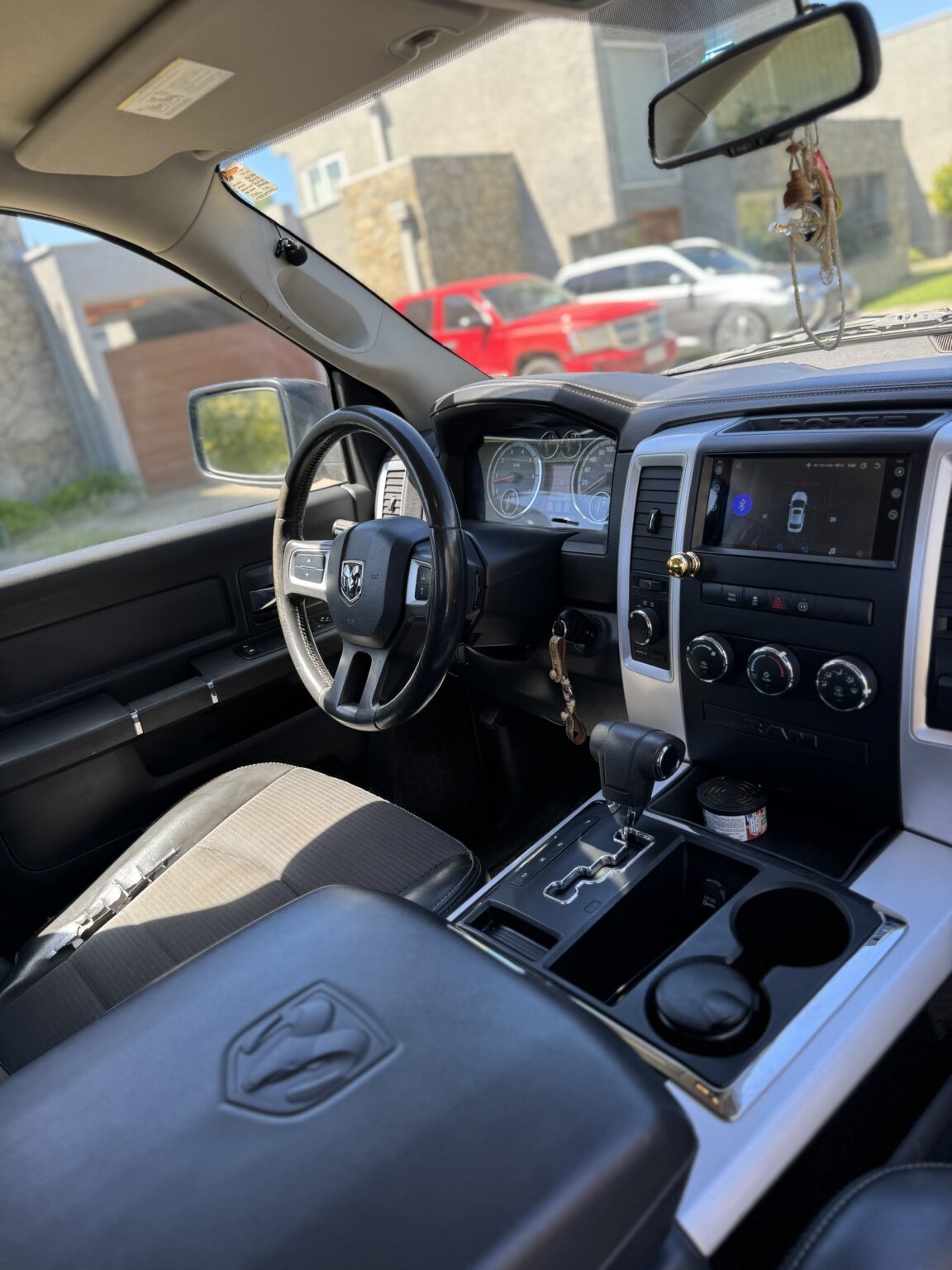 Dodge Ram — foto 12 de 12