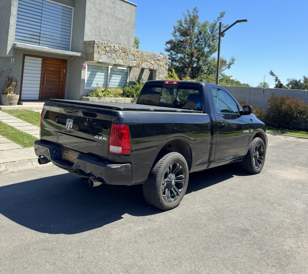 Dodge Ram — foto 4 de 12