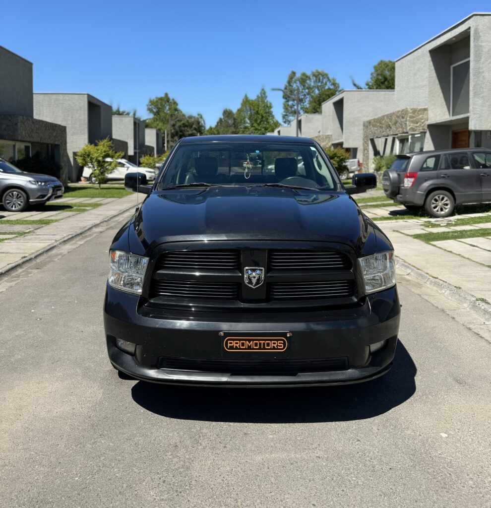 Dodge Ram — foto 2 de 12