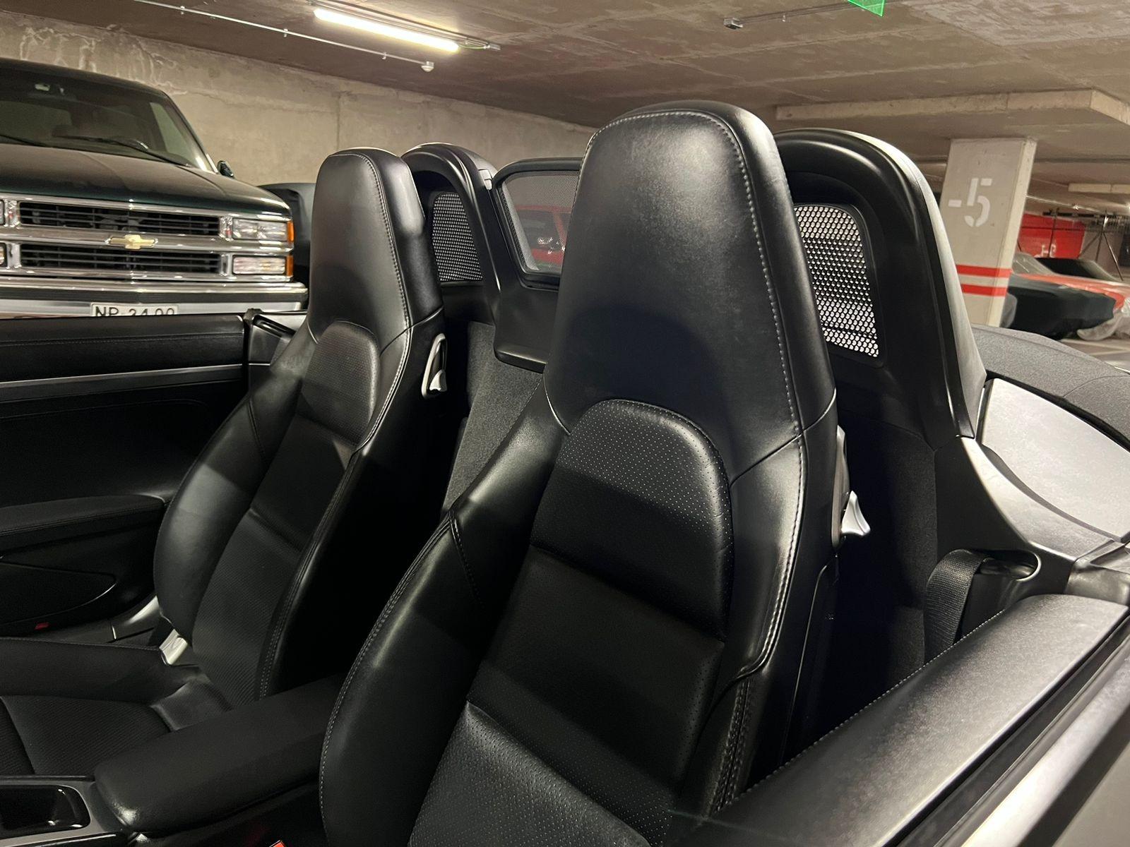 Porsche Boxster — foto 5 de 15
