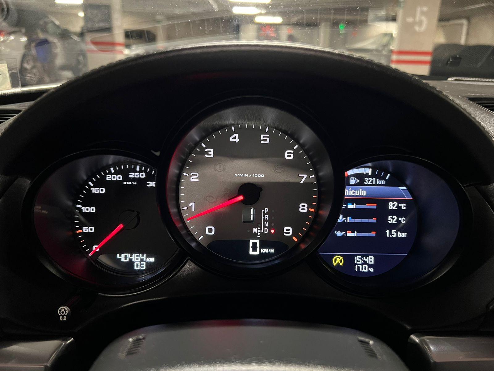 Porsche Boxster — foto 8 de 15