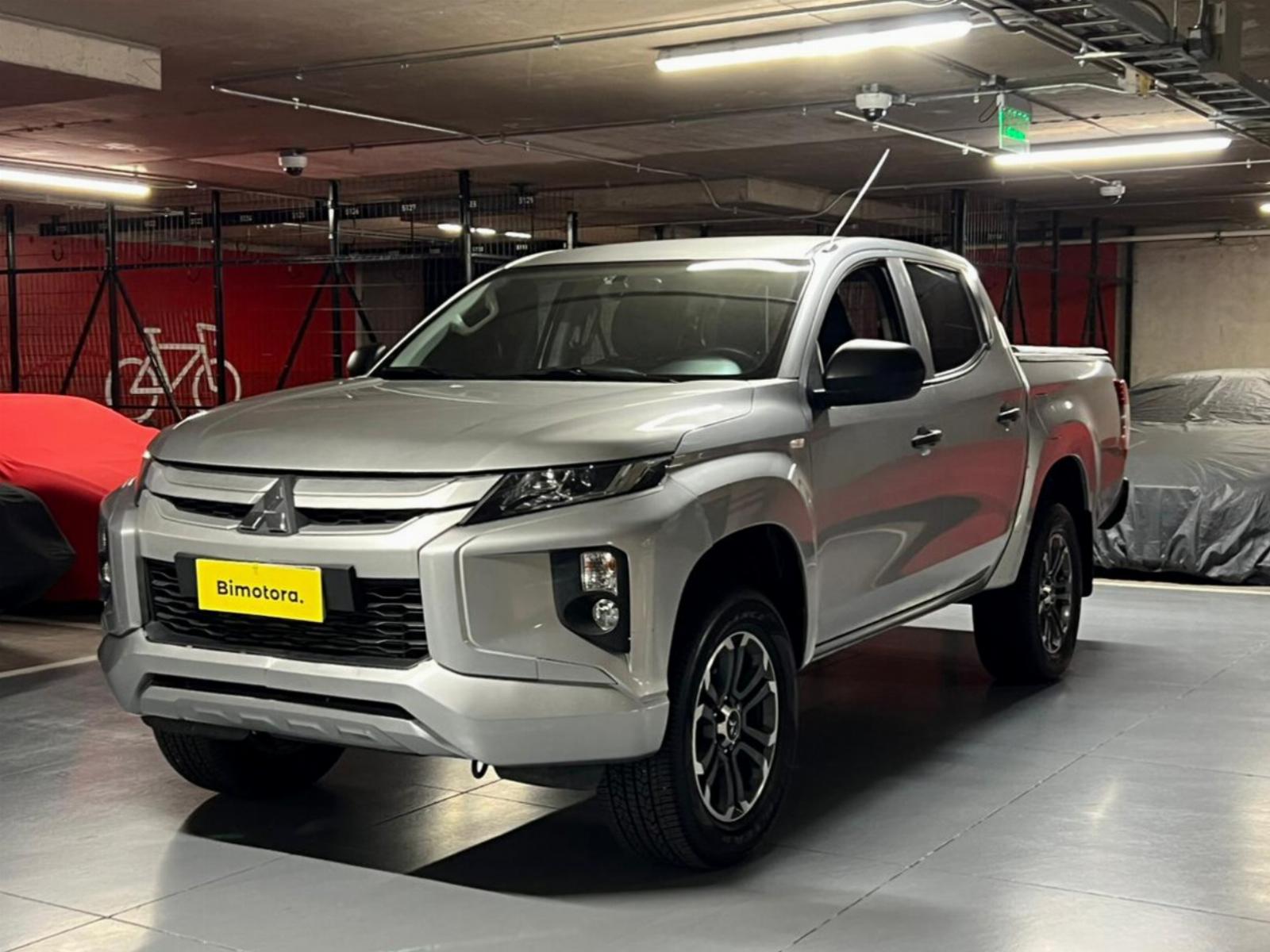 Mitsubishi L200 — foto 2 de 11