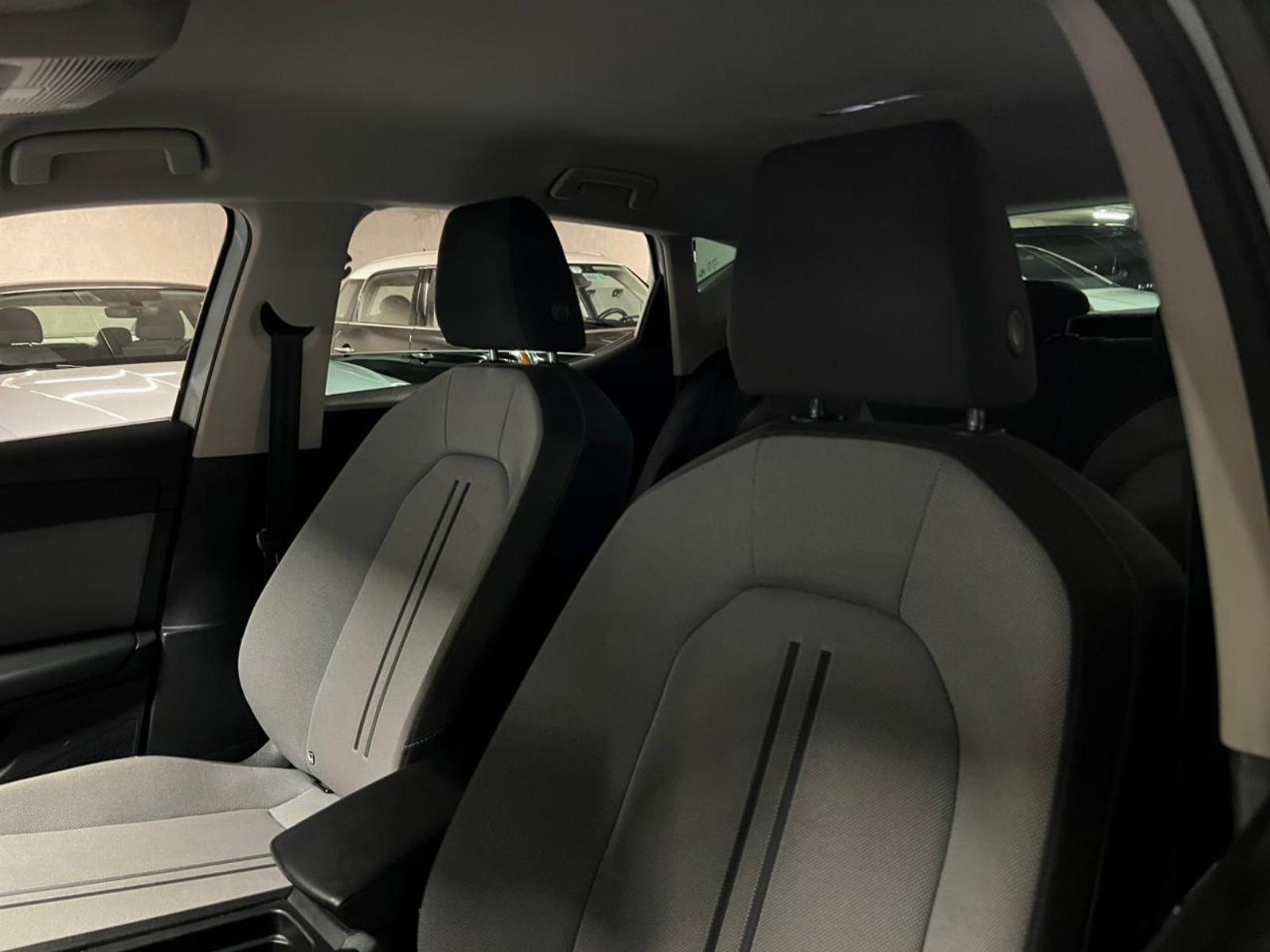 SEAT Leon — foto 5 de 17
