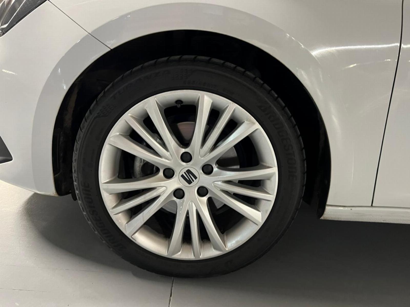 SEAT Leon — foto 15 de 17