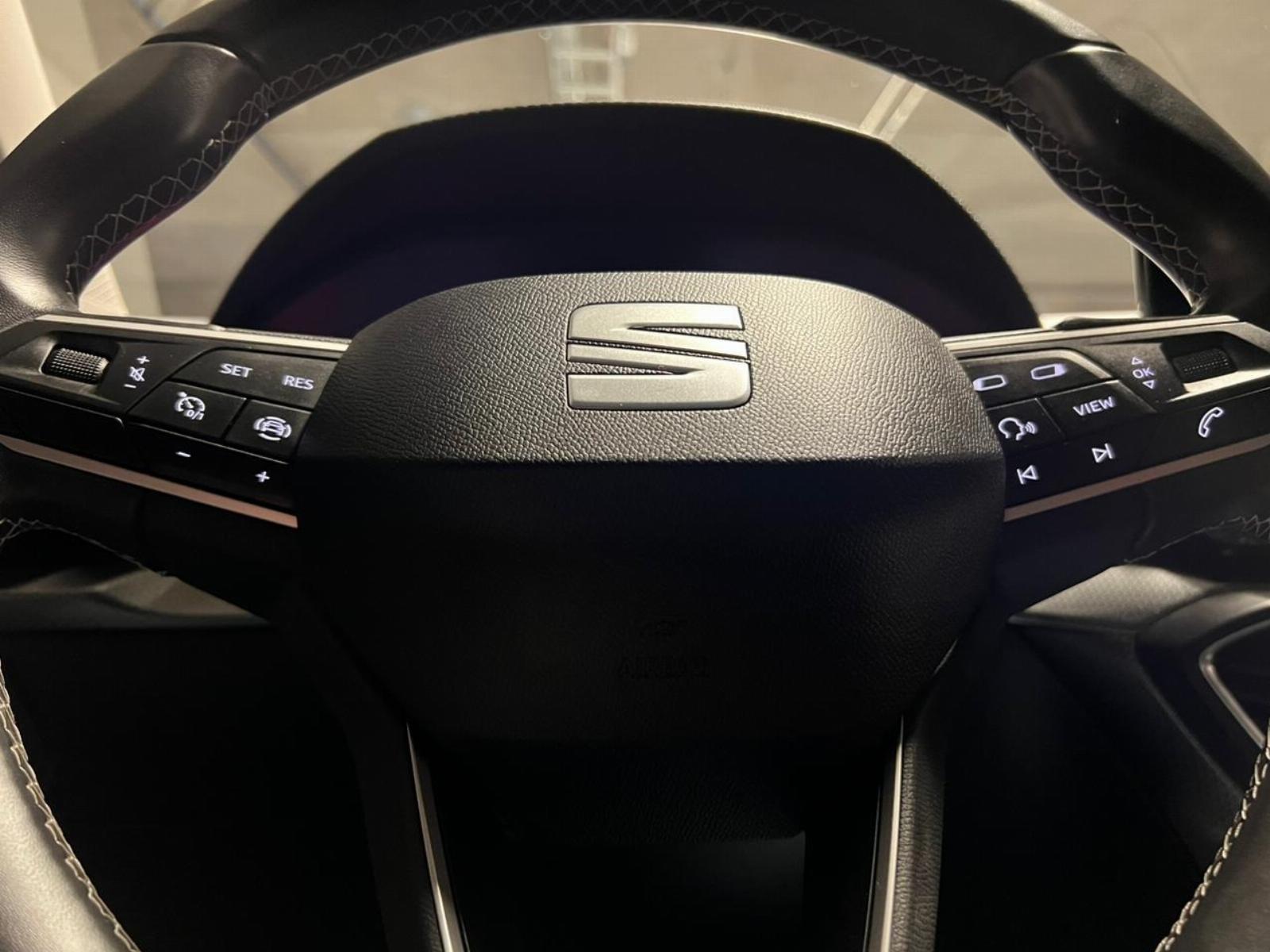 SEAT Leon — foto 12 de 17