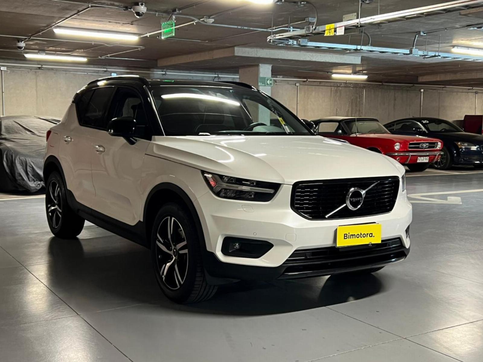 Volvo Xc40 — foto 2 de 13
