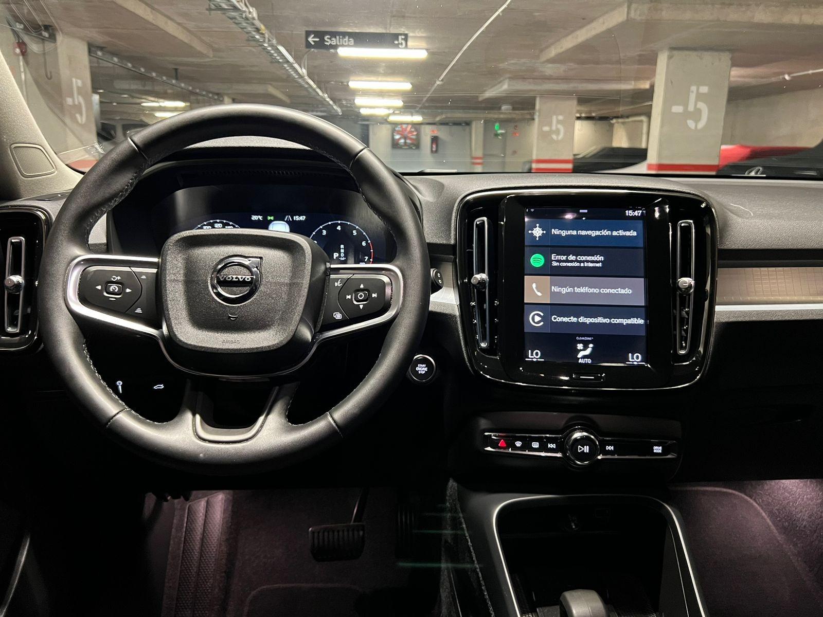 Volvo Xc40 — foto 13 de 18
