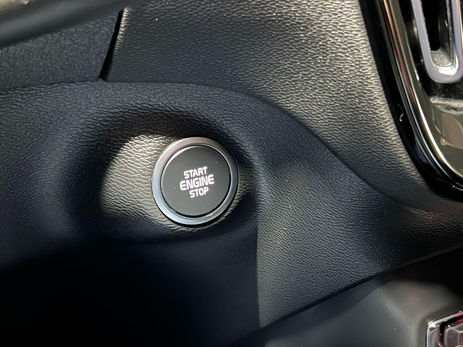Volvo Xc40 — foto 11 de 18