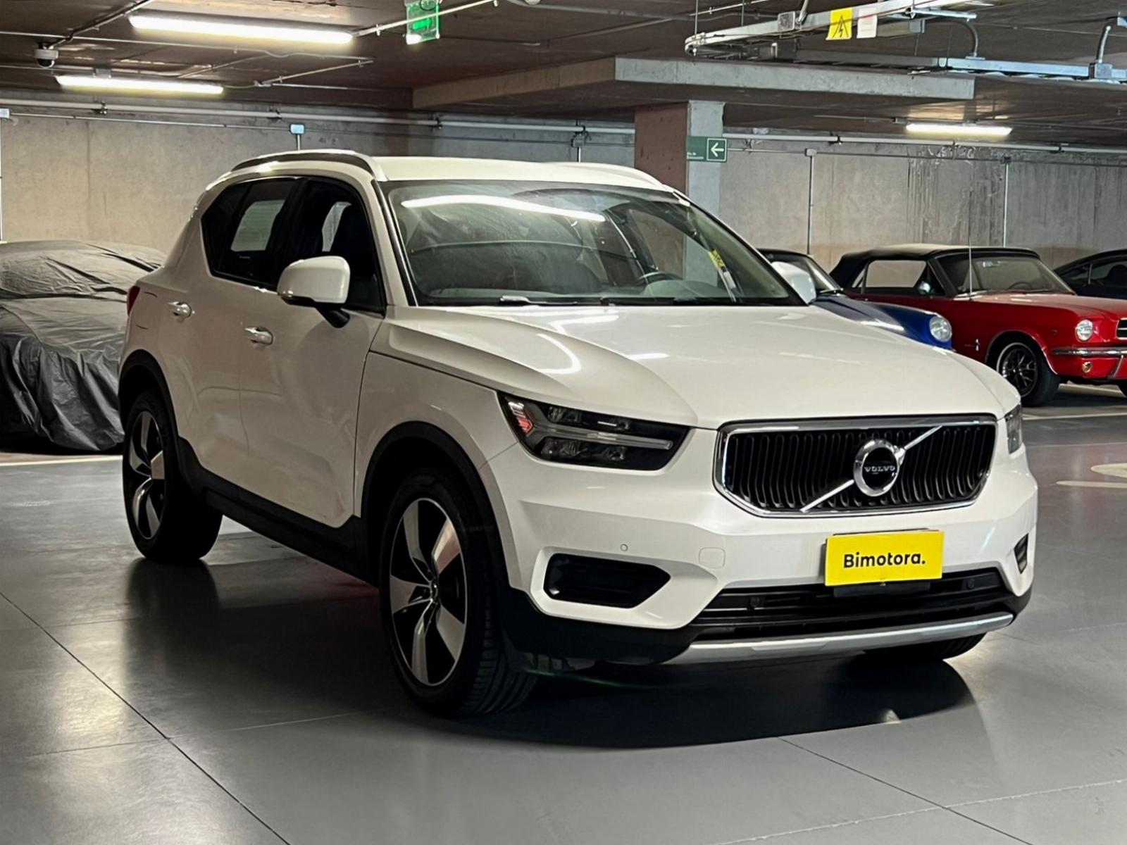 Volvo Xc40 — foto 3 de 16