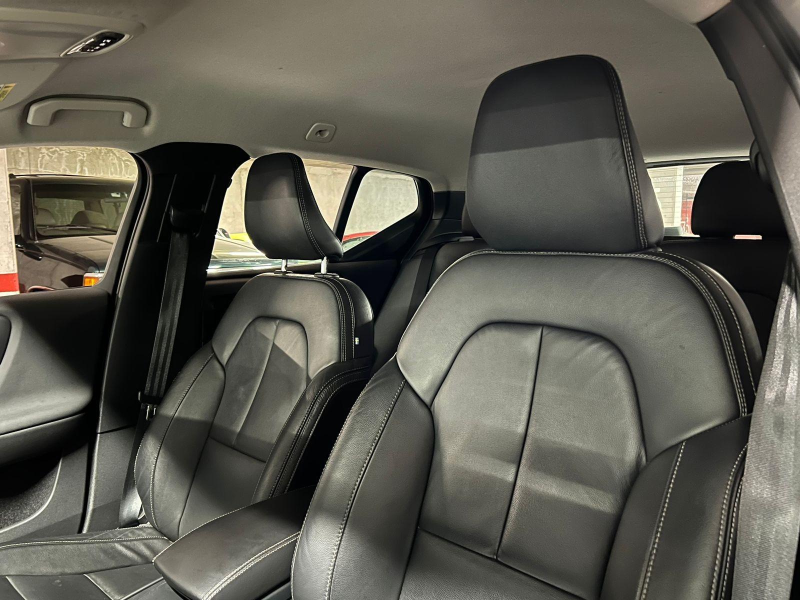 Volvo Xc40 — foto 6 de 16