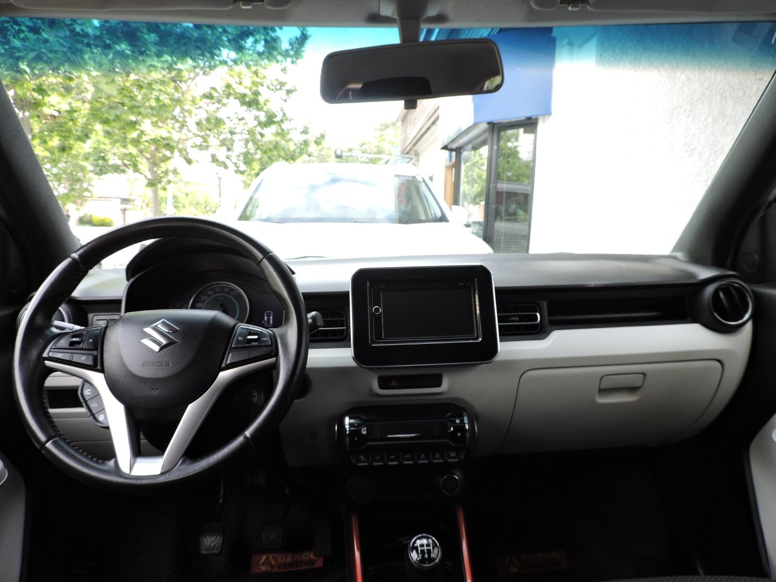 Suzuki Ignis — foto 7 de 16