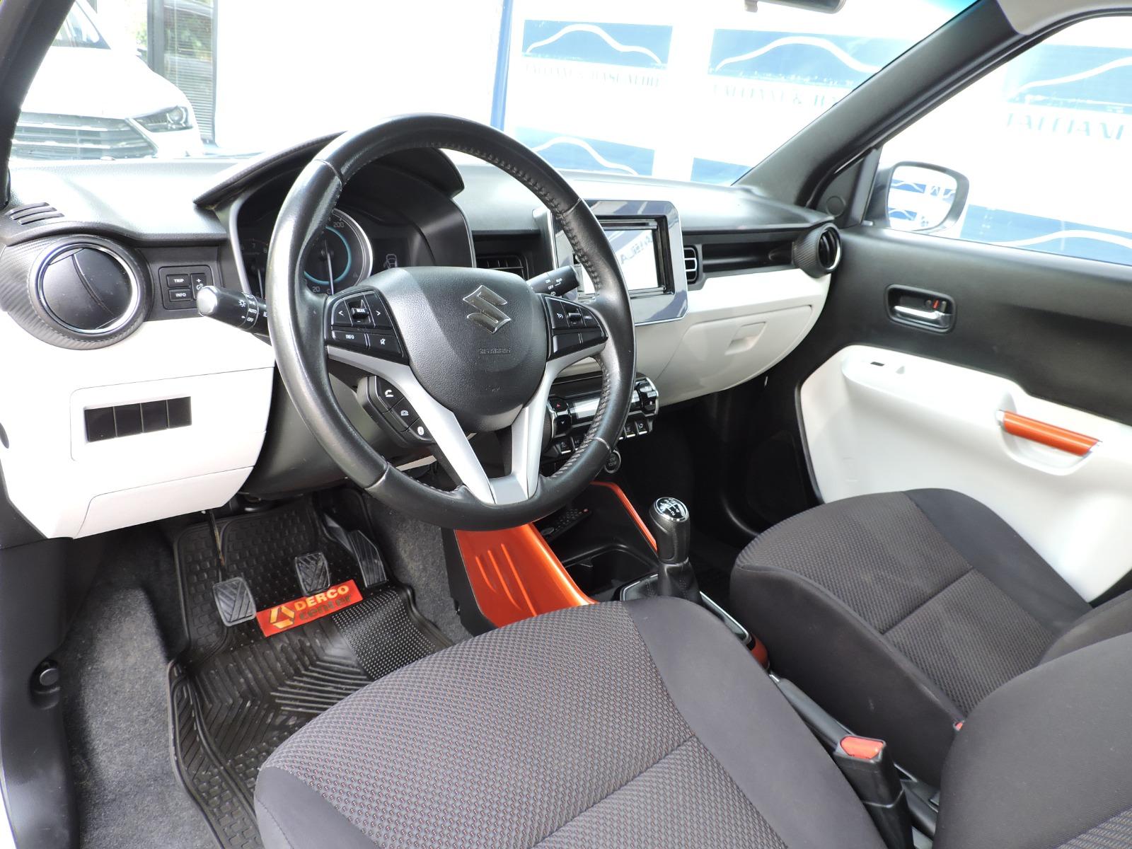Suzuki Ignis — foto 13 de 16