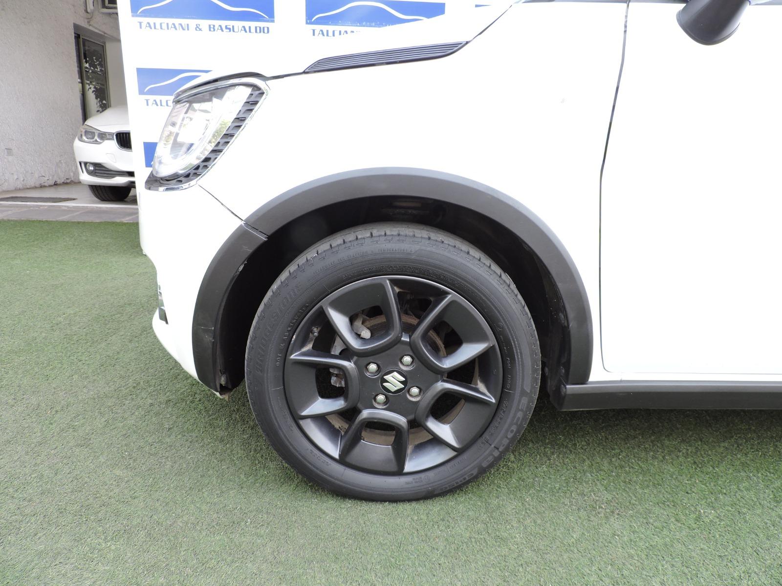 Suzuki Ignis — foto 6 de 16