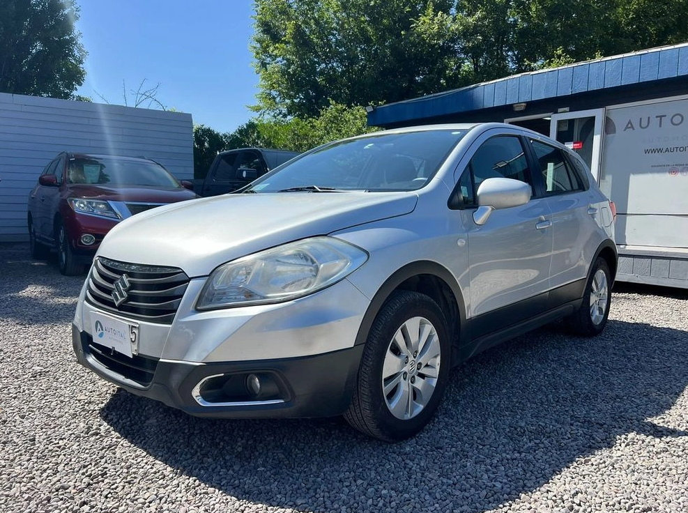 Suzuki S Cross — foto 3 de 12