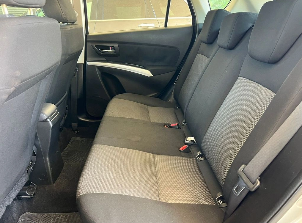 Suzuki S Cross — foto 12 de 12