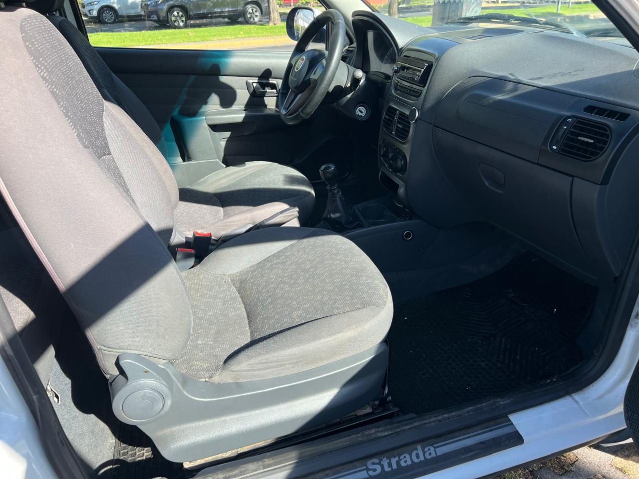 Fiat Strada — foto 4 de 17
