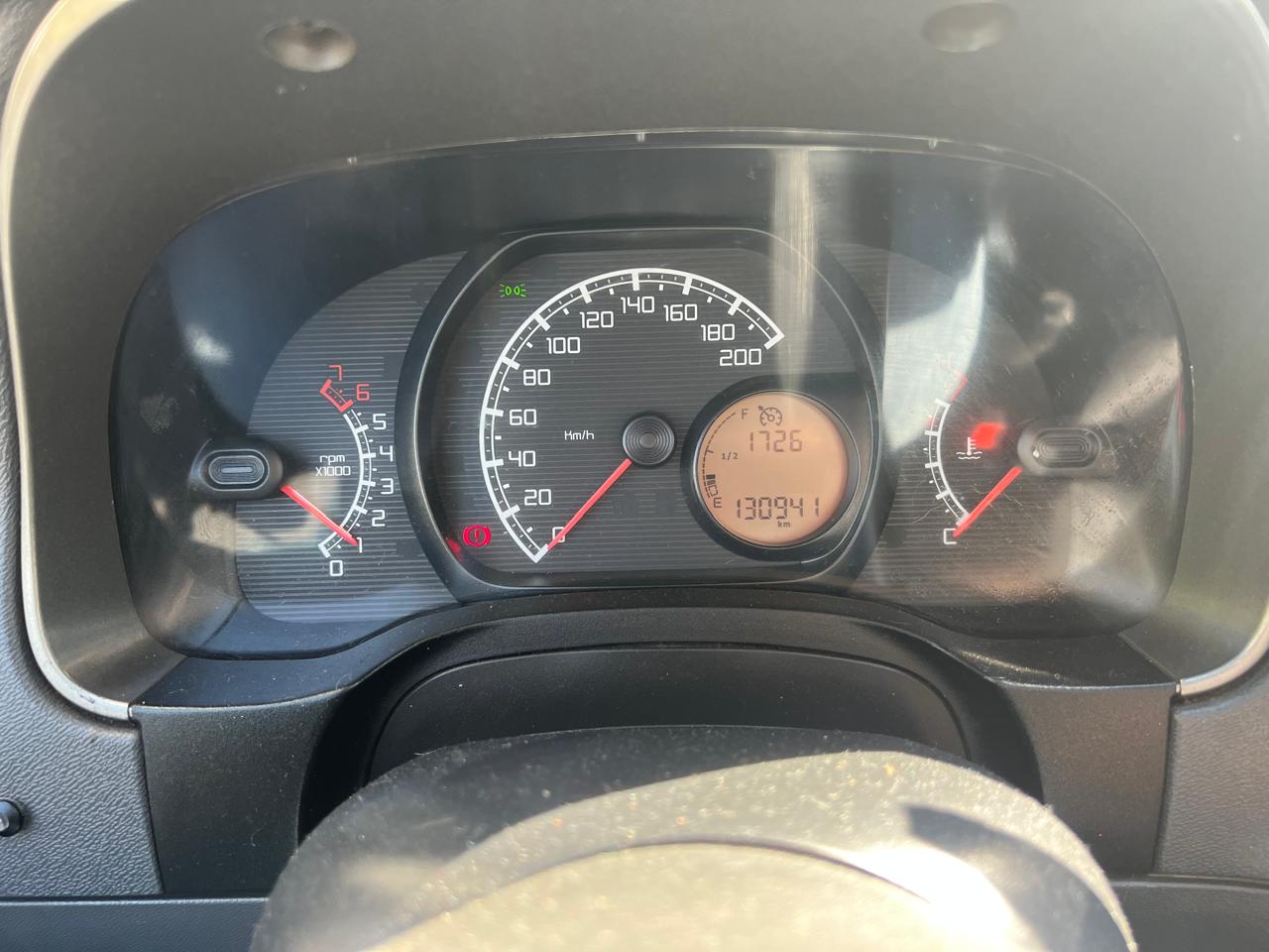 Fiat Strada — foto 9 de 17