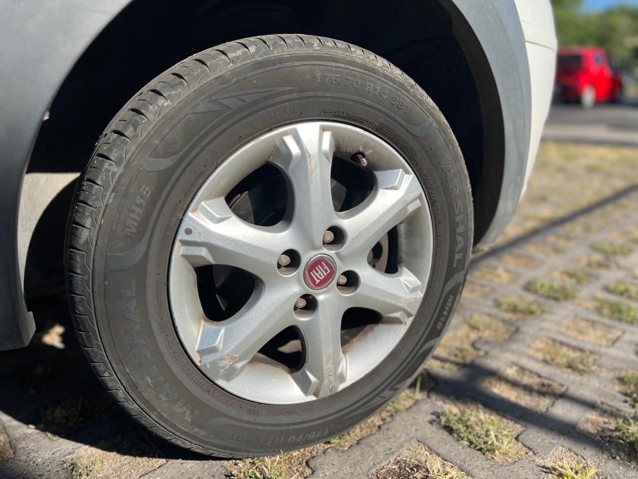 Fiat Strada — foto 3 de 17