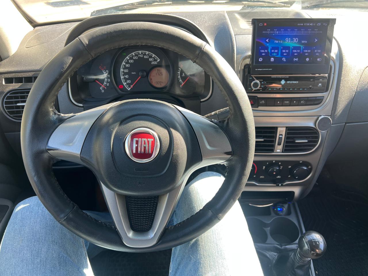 Fiat Strada — foto 8 de 17