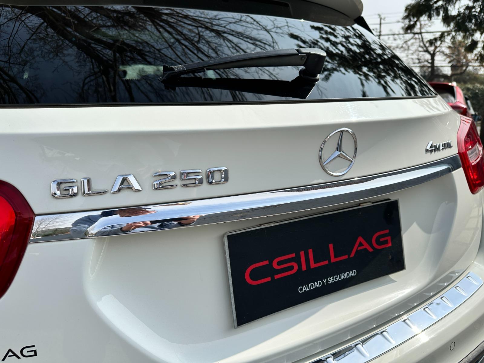 Mercedes-Benz Cla250 — foto 4 de 18