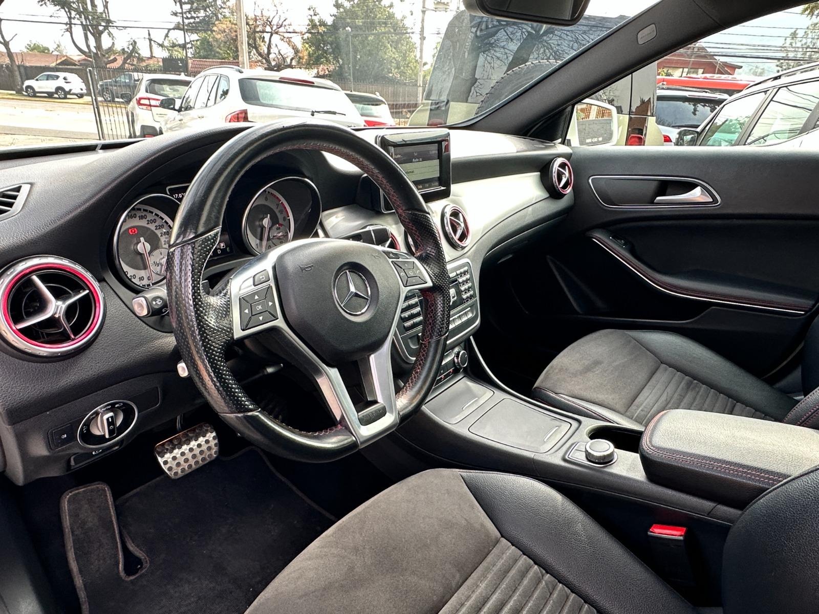 Mercedes-Benz Cla250 — foto 17 de 18