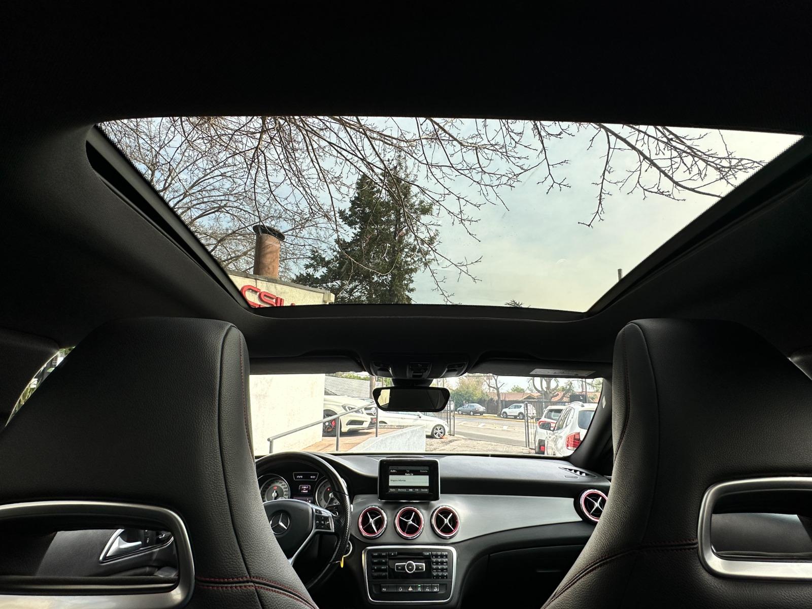 Mercedes-Benz Cla250 — foto 12 de 18