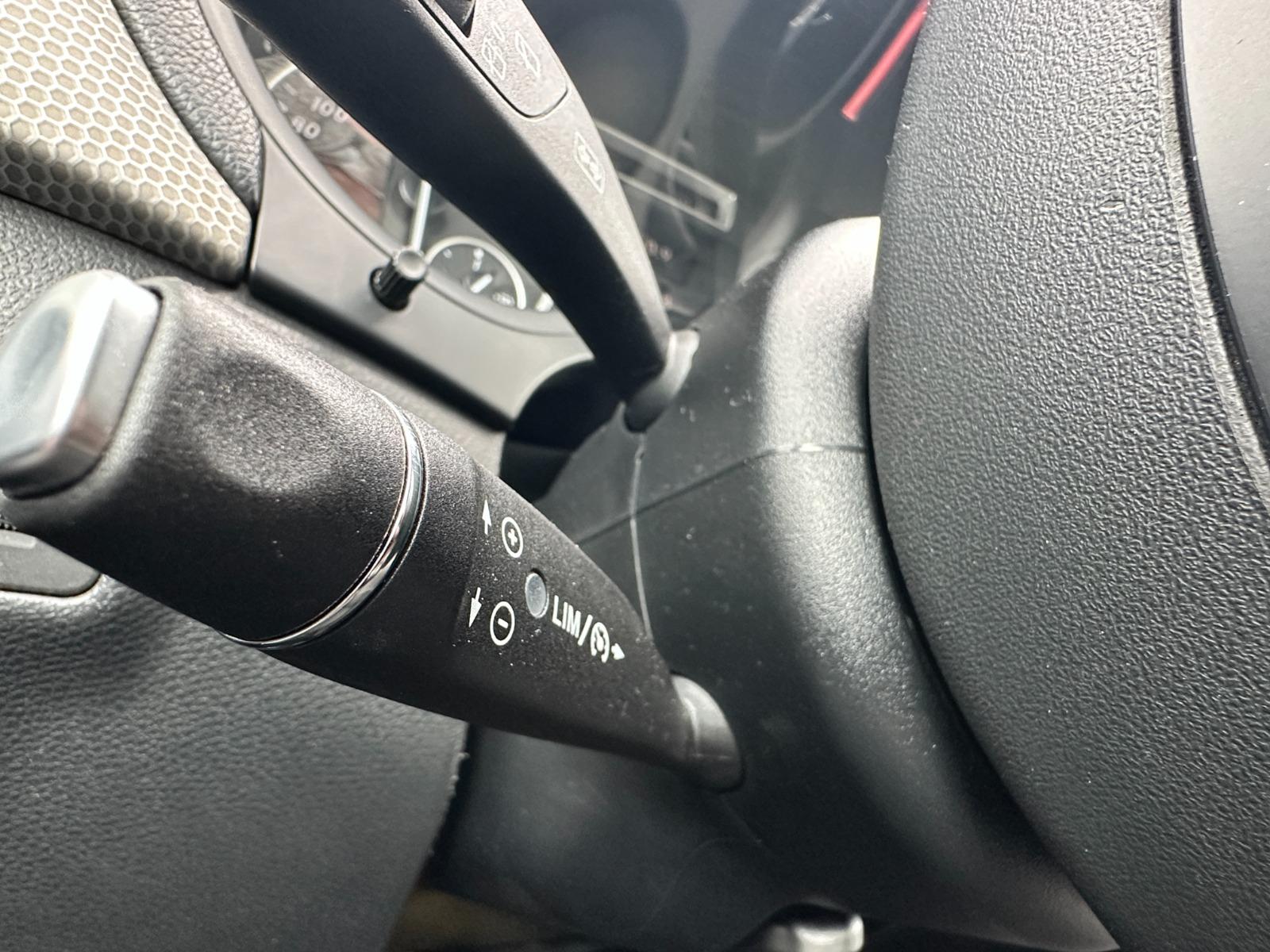 Mercedes-Benz B180 — foto 12 de 17