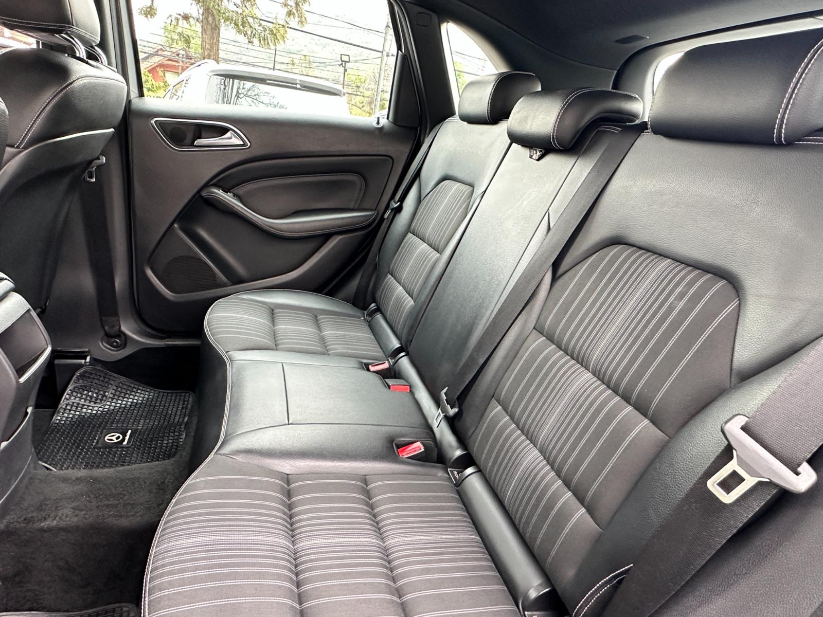 Mercedes-Benz B180 — foto 10 de 17
