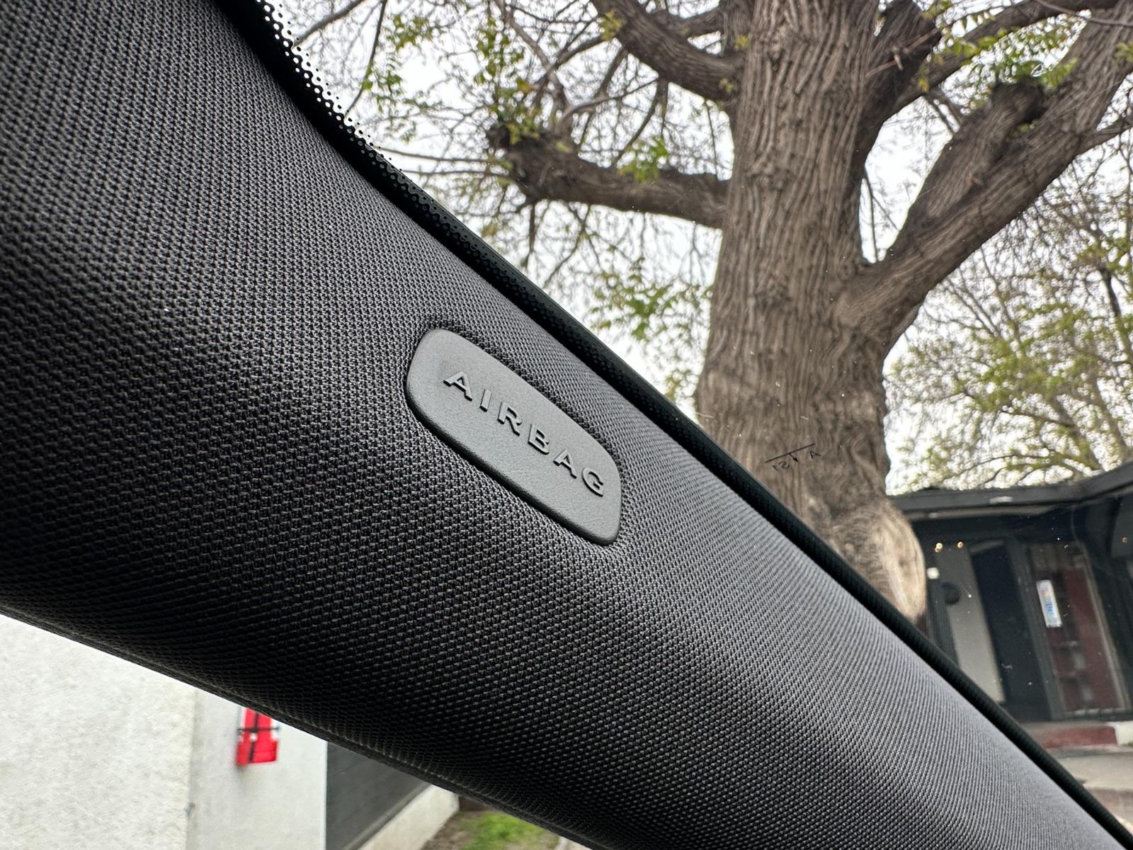 Mercedes-Benz B180 — foto 13 de 17