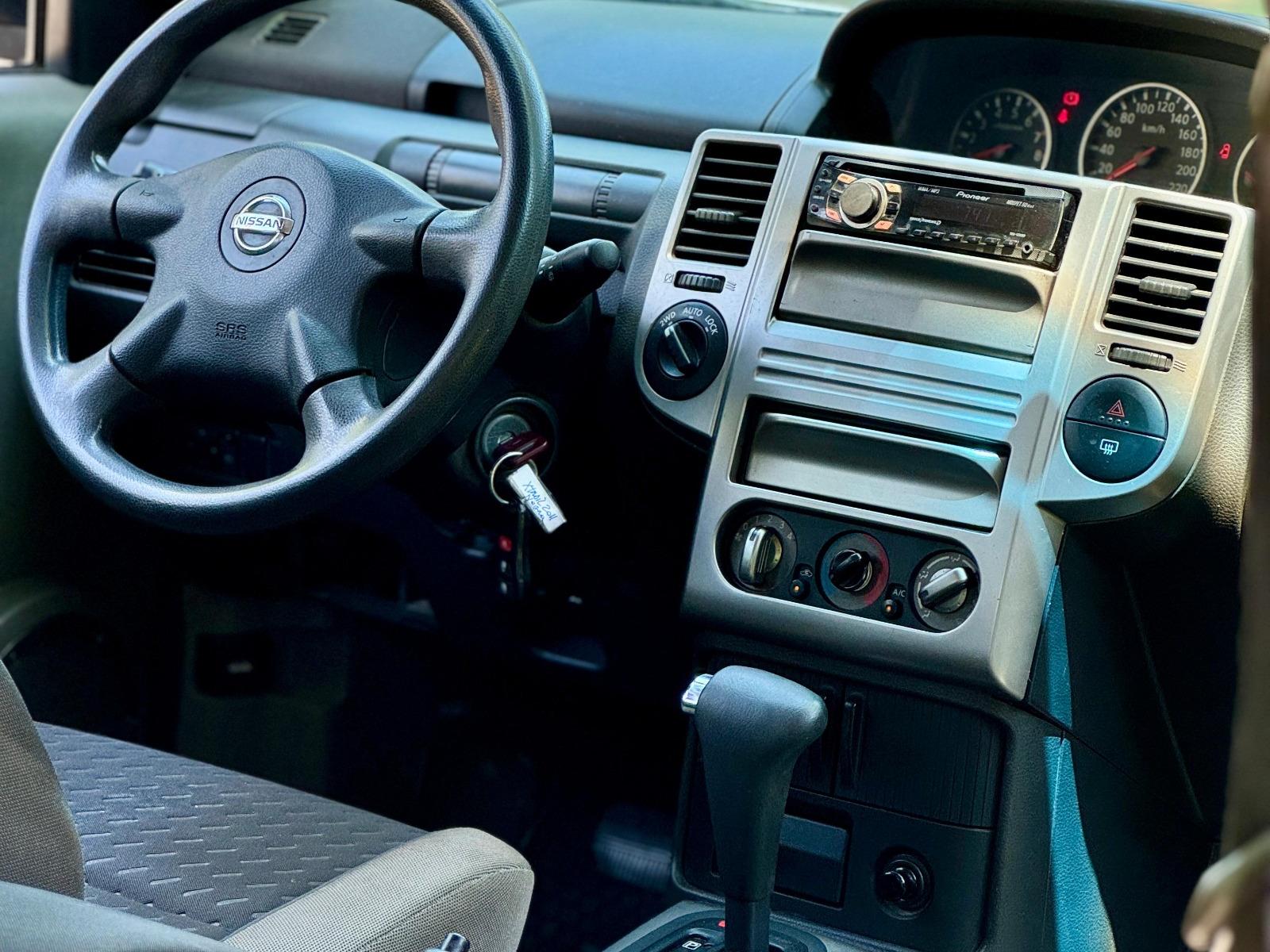 Nissan X-Trail — foto 6 de 11