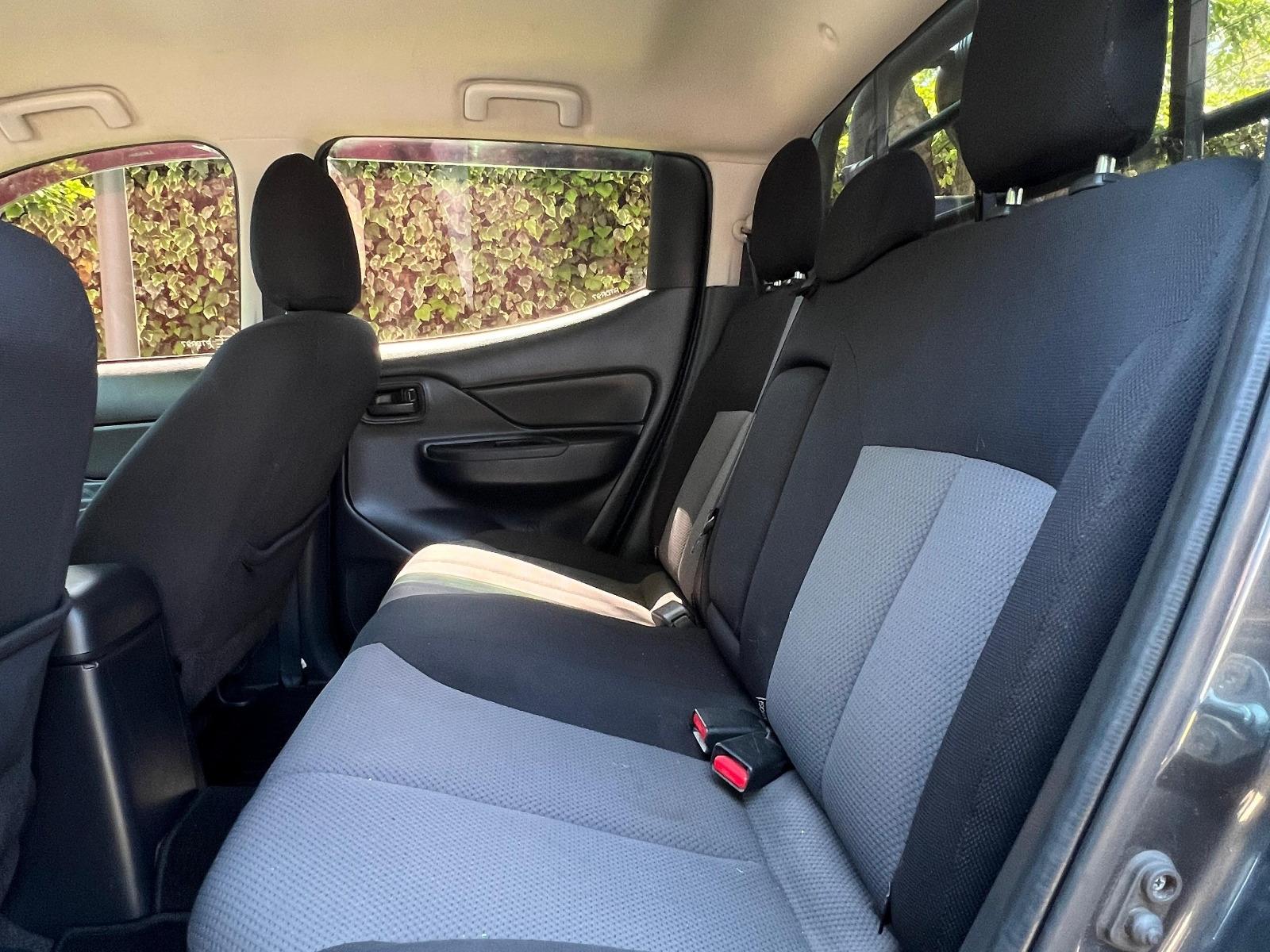 Mitsubishi L200 — foto 4 de 11