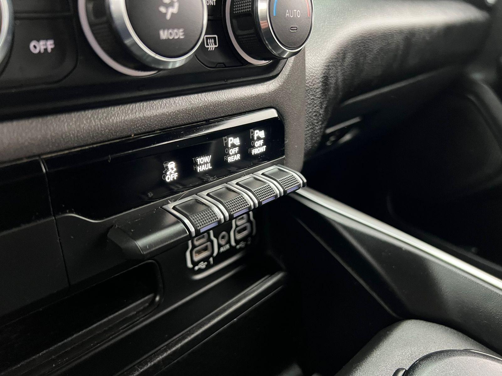 Dodge Ram 1500 — foto 7 de 19