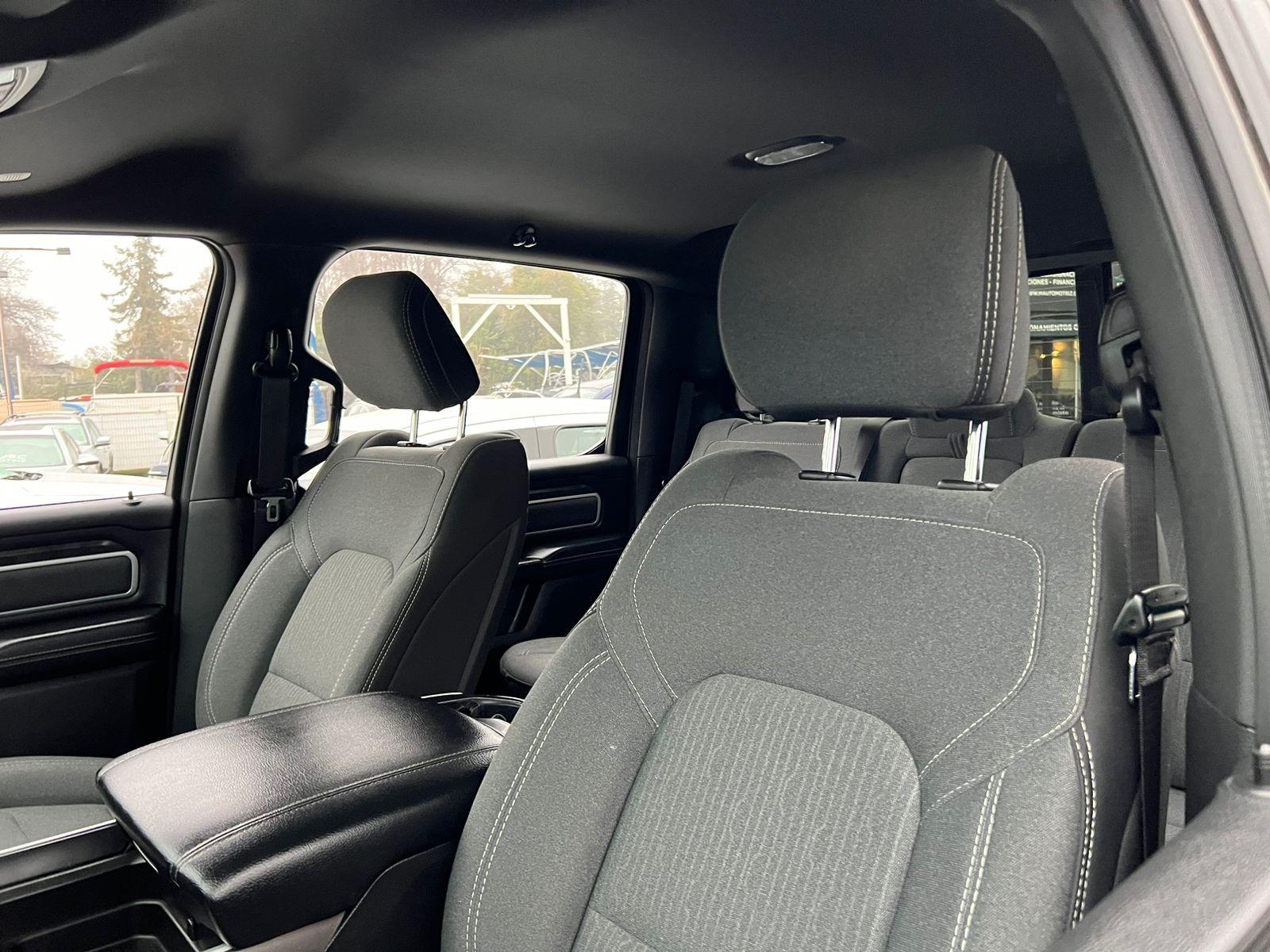 Dodge Ram 1500 — foto 6 de 19