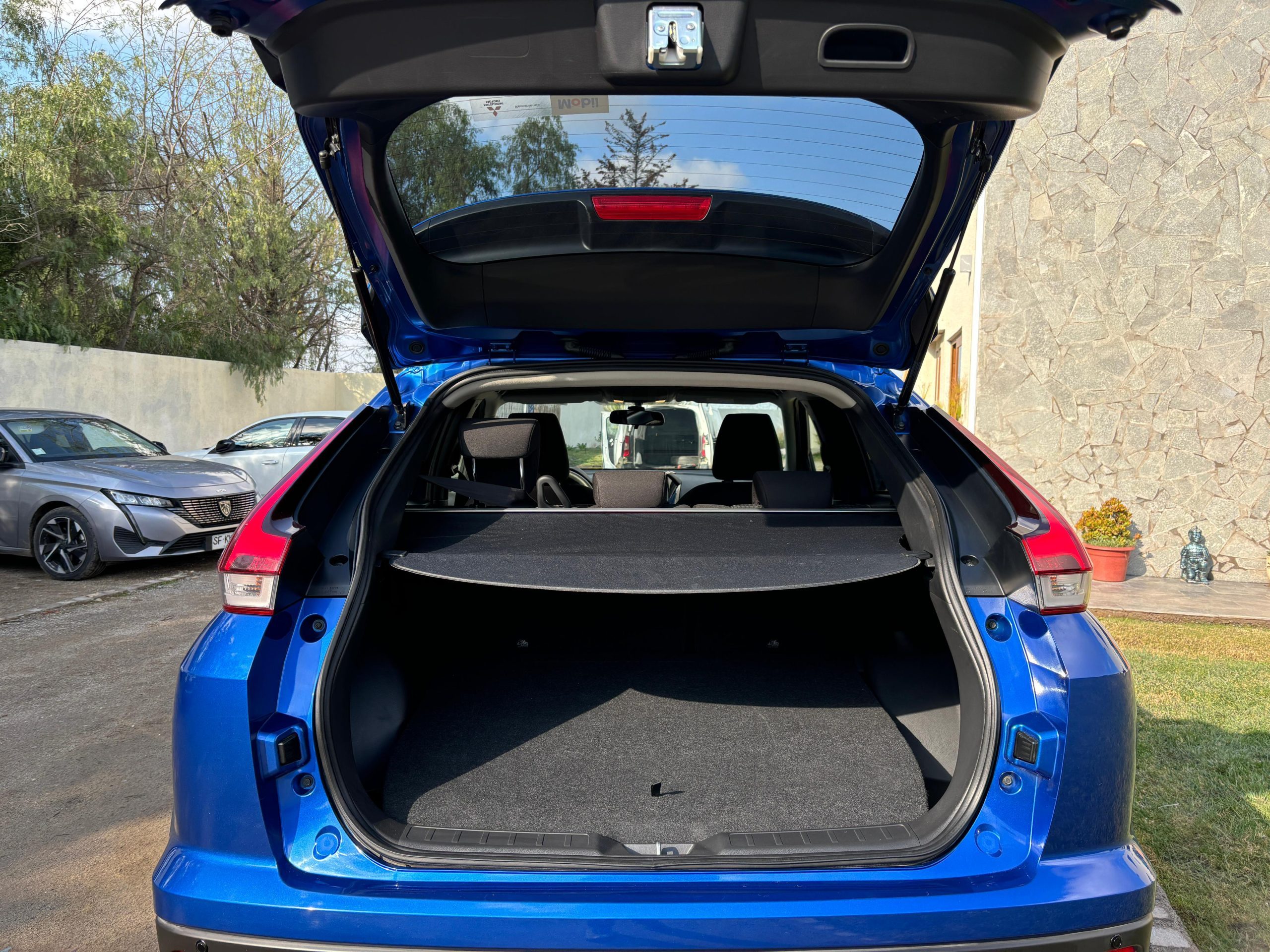 Mitsubishi Eclipse — foto 12 de 15