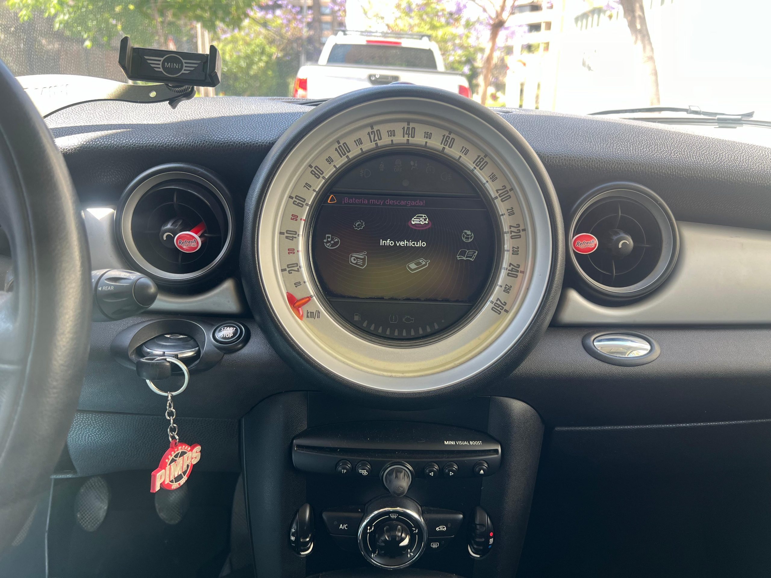 MINI Cooper — foto 5 de 12