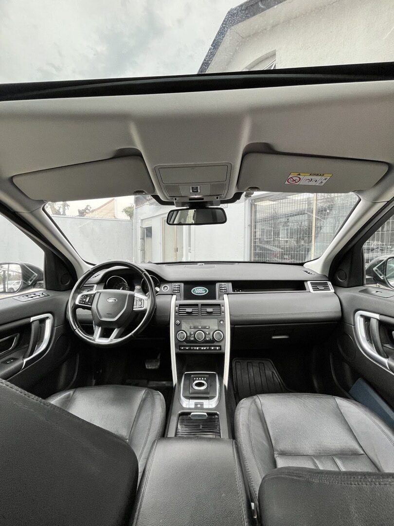 Land Rover Discovery Sport — foto 7 de 18