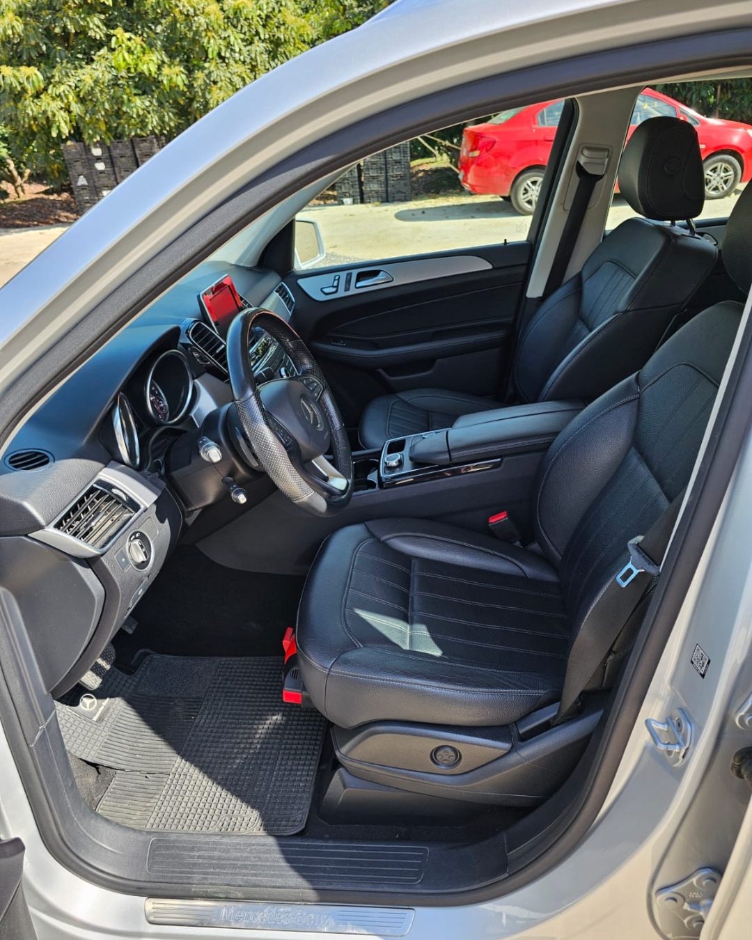 Mercedes-Benz Gle250 — foto 6 de 9