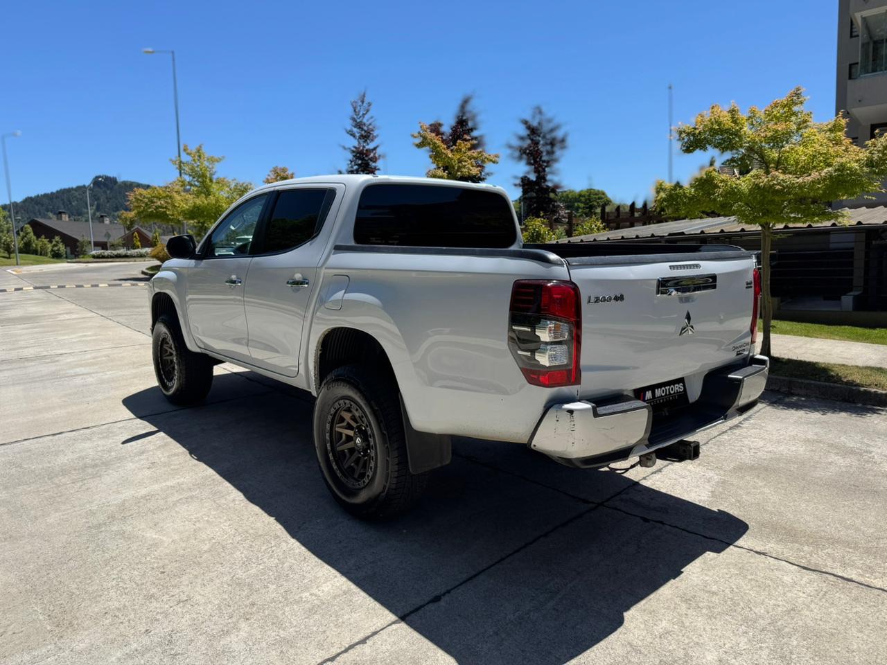 Mitsubishi L200 — foto 6 de 10