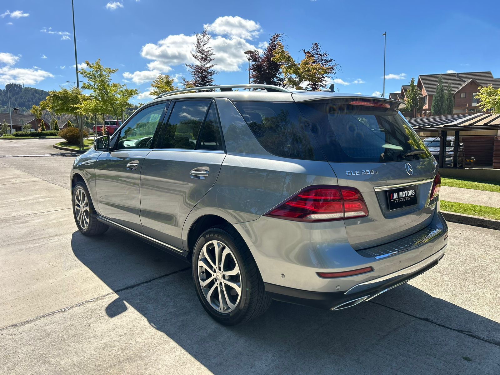 Mercedes-Benz Gle250 — foto 6 de 10