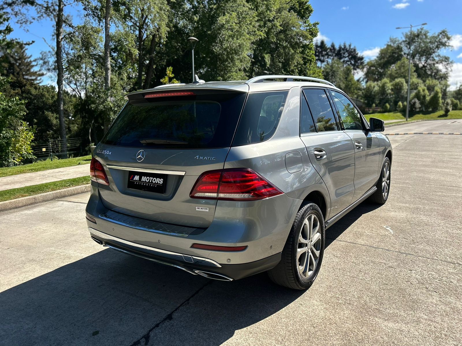 Mercedes-Benz Gle250 — foto 8 de 10