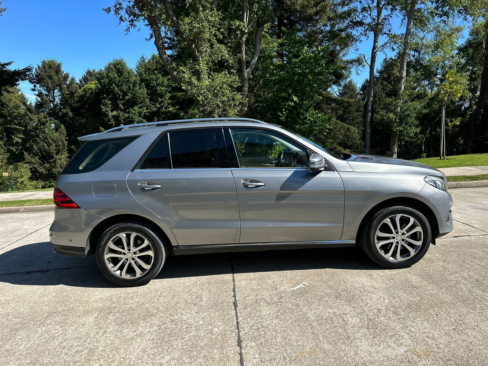 Mercedes-Benz Gle250 — foto 4 de 10