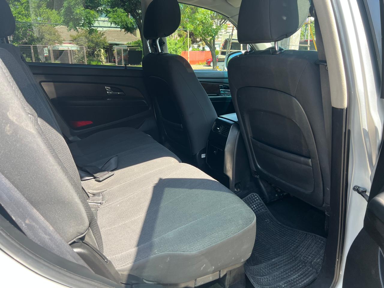 SsangYong Rexton — foto 15 de 18
