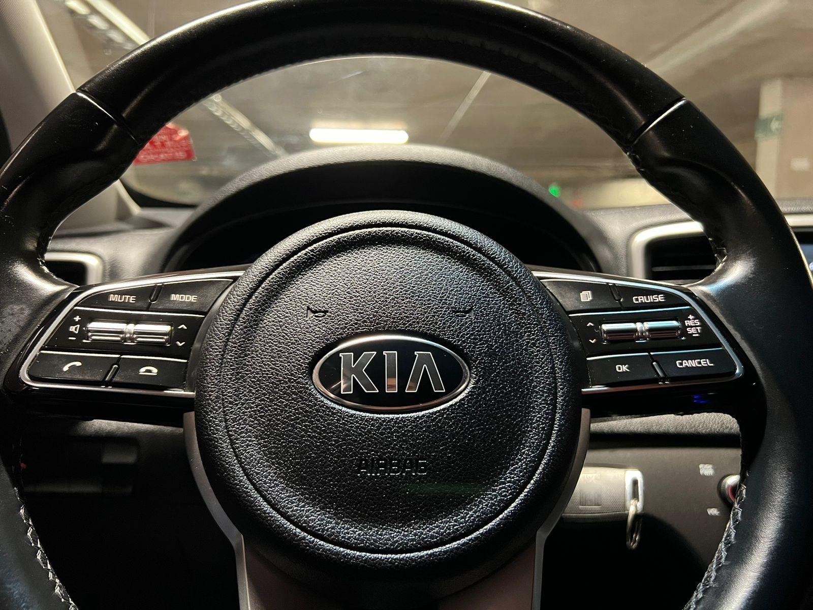 KIA Sportage — foto 11 de 17