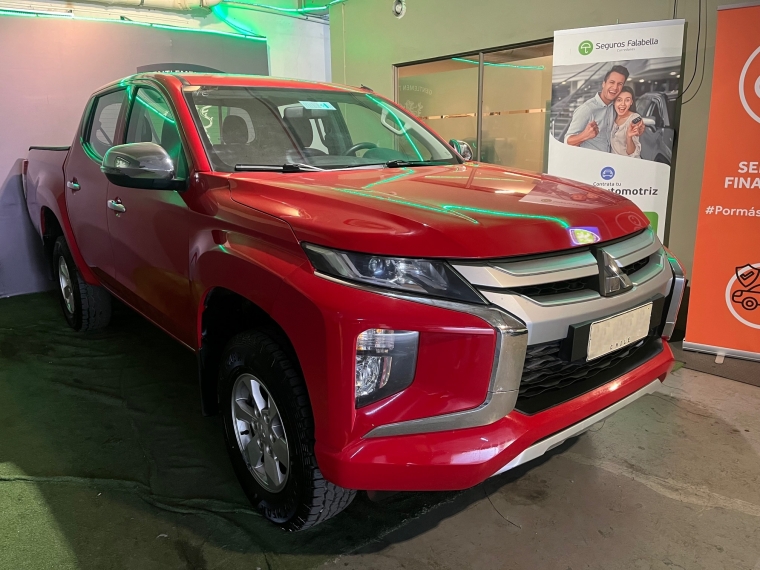 Mitsubishi L200 — foto 5 de 10