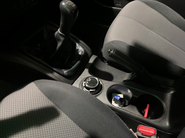 Mitsubishi L200 — foto 6 de 10
