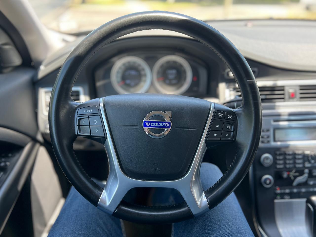 Volvo Xc70 — foto 19 de 20