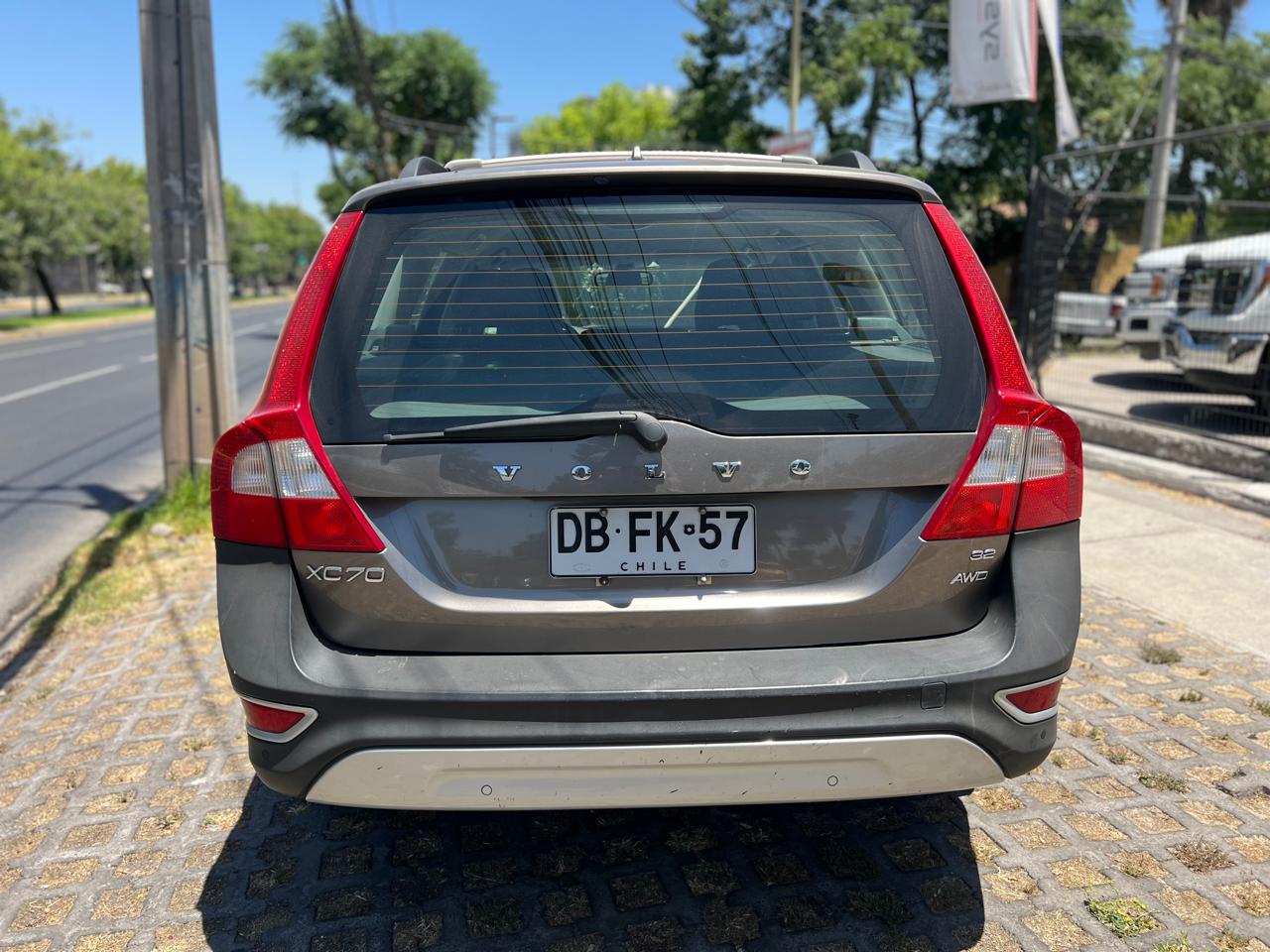 Volvo Xc70 — foto 5 de 20